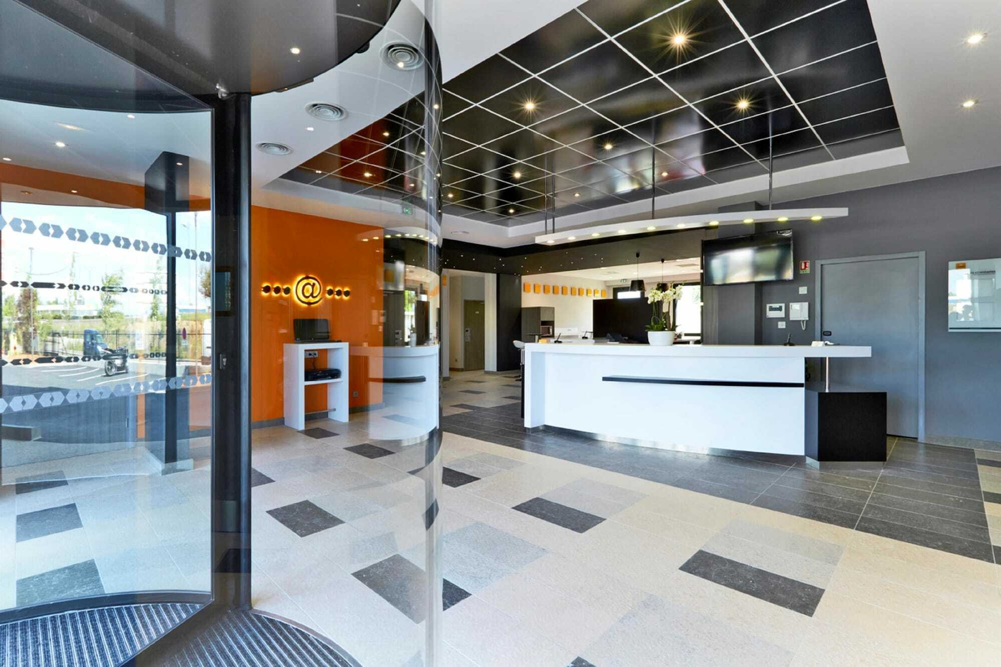 Premiere Classe Lyon - Saint Priest Eurexpo Exterior foto