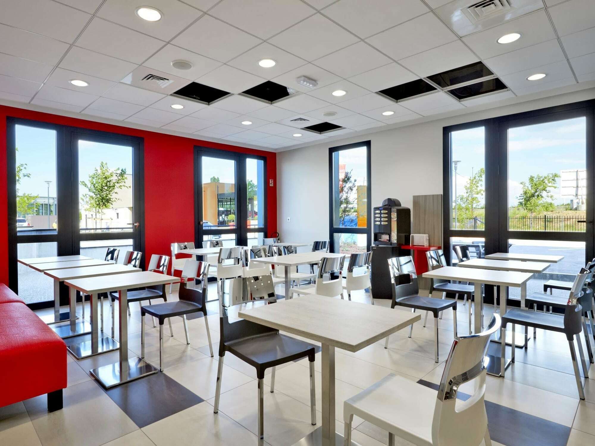 Premiere Classe Lyon - Saint Priest Eurexpo Exterior foto